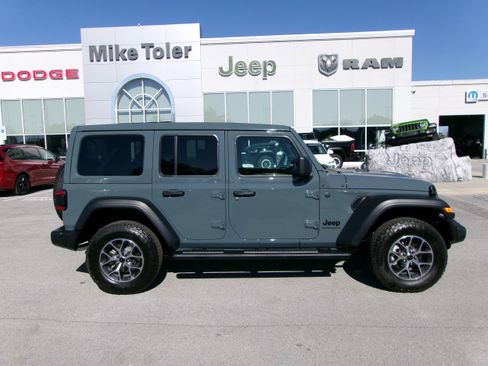 New 2026 Jeep Wrangler Unlimited Sport image 5