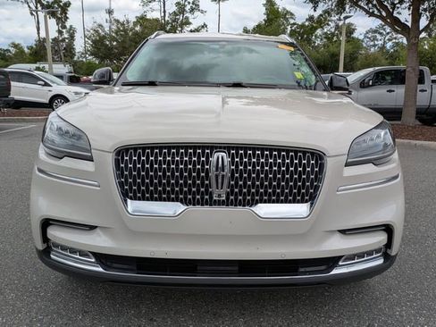 Certified 2020 Lincoln Aviator Reserve w/ Elements Package Plus image 8