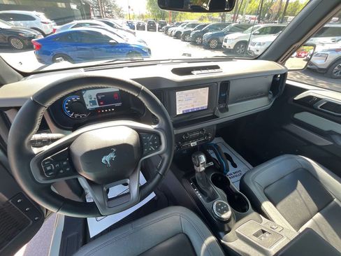 Used 2023 Ford Bronco Black Diamond AWD/4WD image 11