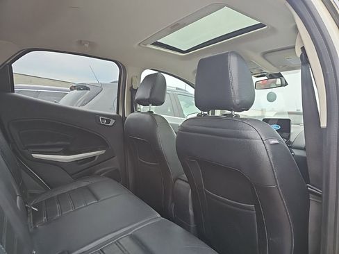 Used 2018 Ford EcoSport Titanium w/ Titanium Cold Weather Package AWD/4WD image 9