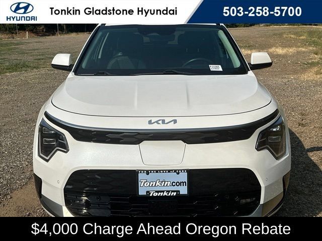Used 2023 Kia Niro Wave FWD image 3