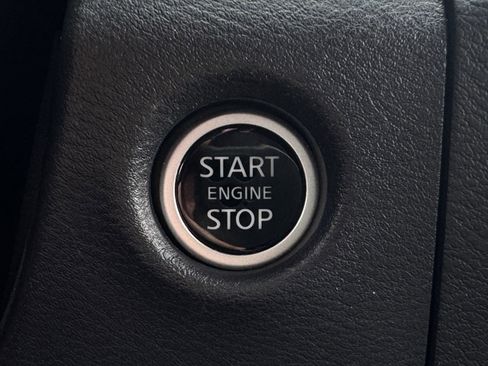 Used 2024 Nissan Frontier PRO-4X w/ Pro Convenience Package image 22