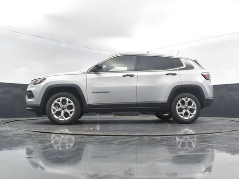 New 2025 Jeep Compass Sport w/ Mopar Graphics Package image 47