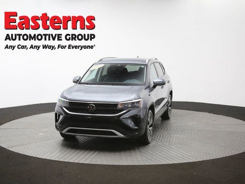 Used 2024 Volkswagen Taos SE FWD image 52
