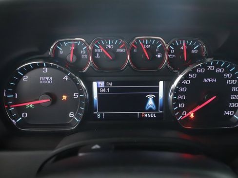 Used 2019 Chevrolet Suburban Premier image 21