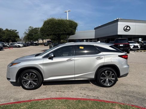 Used 2018 Lexus RX 350 FWD w/ Premium Package image 2