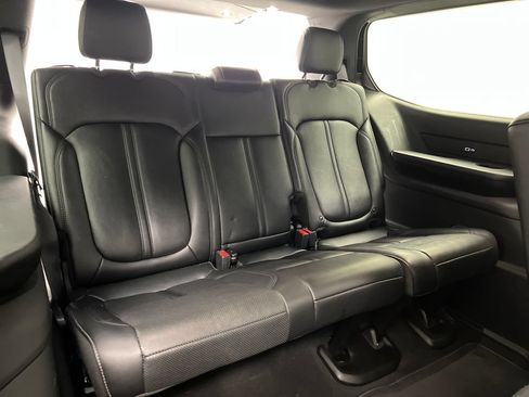 Used 2024 Jeep Wagoneer Series II w/ Flexible Seating Group AWD/4WD image 37