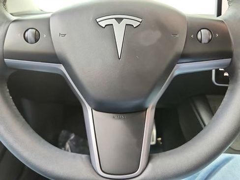 Used 2023 Tesla Model 3 Performance image 40