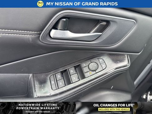 New 2026 Nissan Rogue SV image 15