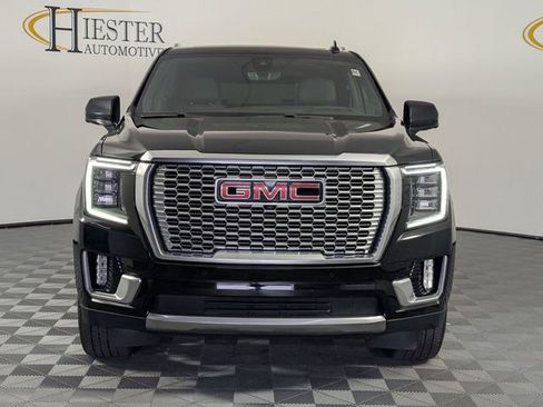 Used 2021 GMC Yukon Denali w/ Denali Ultimate Package image 3