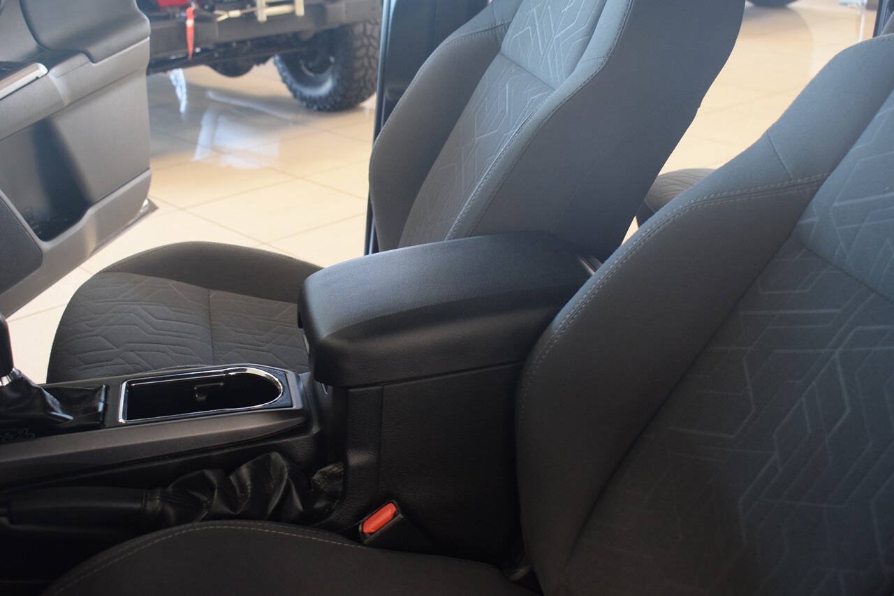 Used 2019 Toyota Tacoma TRD Sport w/ Technology Package AWD/4WD image 43