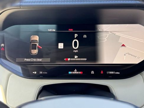 Used 2022 Land Rover Range Rover Long Wheelbase SE image 25