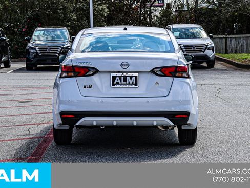 Used 2025 Nissan Versa S w/ Trunk Package FWD image 13