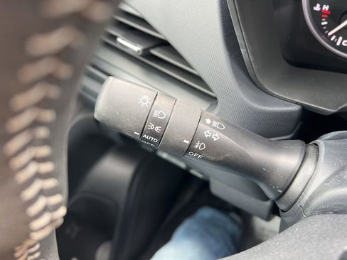 Used 2025 Subaru Forester Premium image 15