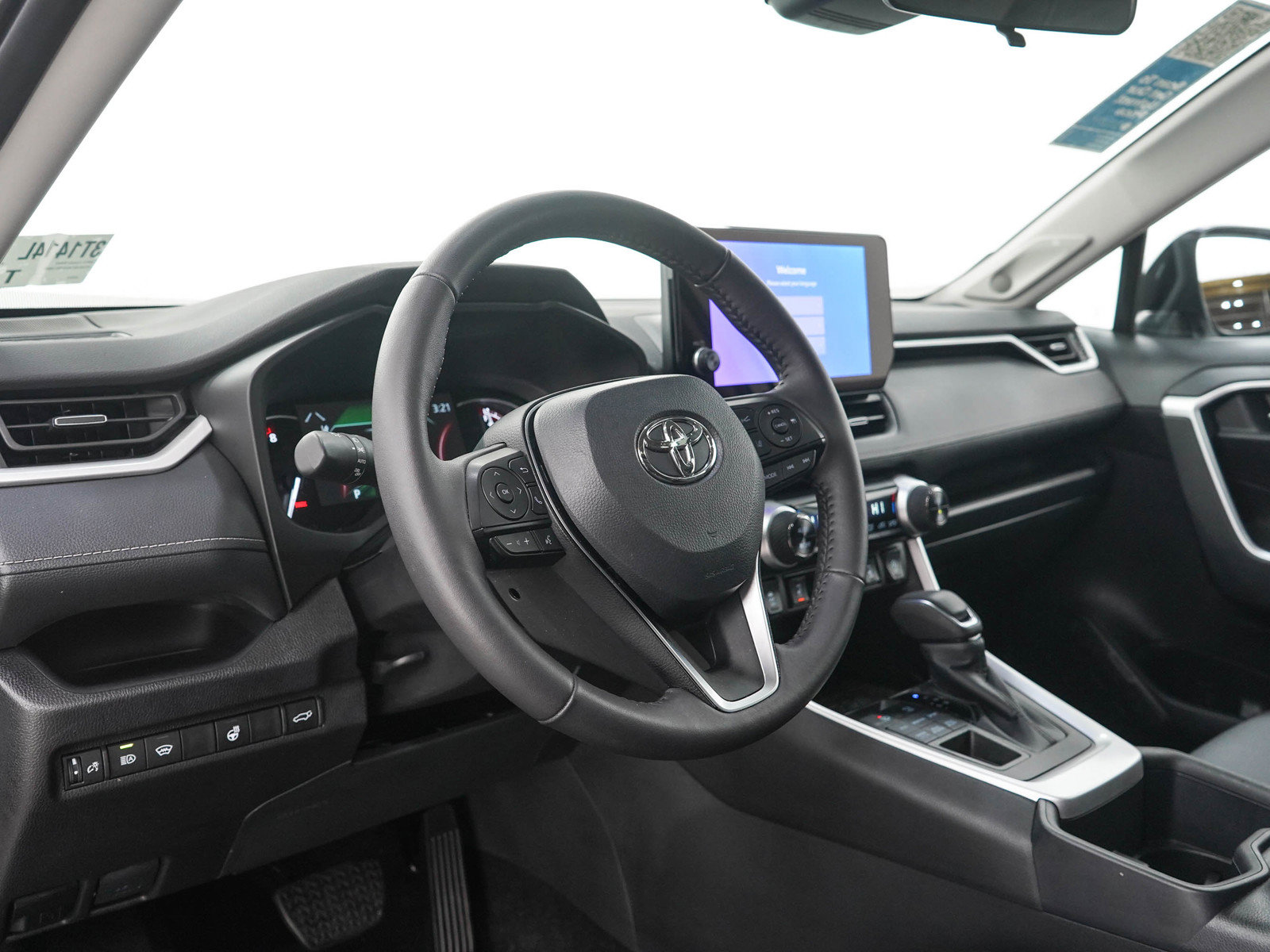 Used 2025 Toyota RAV4 XLE Premium w/ Weather Package AWD/4WD image 26