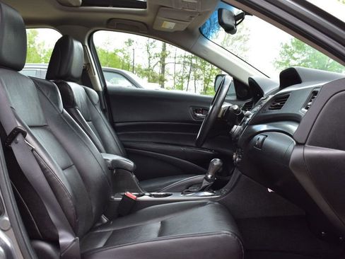 Used 2013 Acura ILX w/ Technology Package FWD image 16