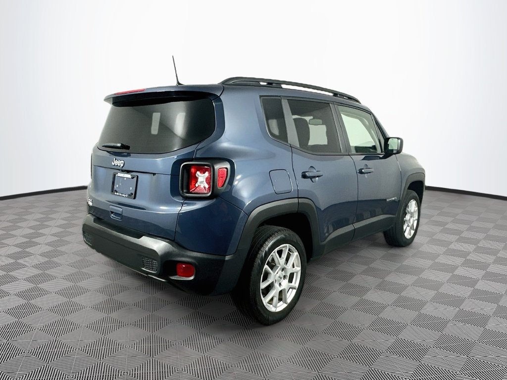 Certified 2023 Jeep Renegade Latitude w/ Premium Group AWD/4WD image 12
