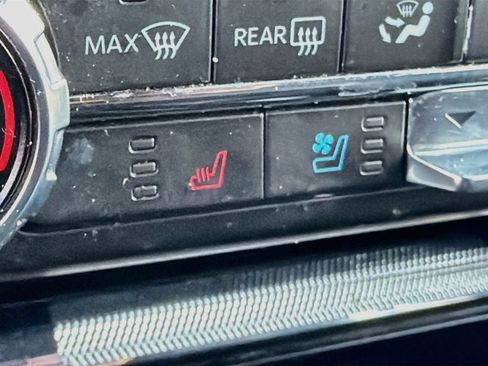 Used 2021 Ford F150 Lariat AWD/4WD image 23