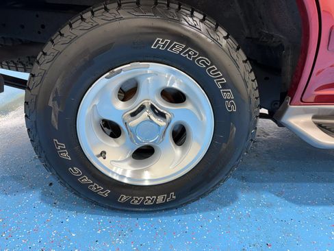 Used 1999 Ford Explorer 4WD 4-Door image 41