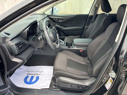 Used 2023 Subaru Outback Premium AWD/4WD image 11