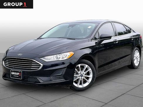 Used 2019 Ford Fusion SE FWD image 1
