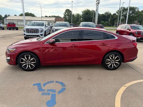 Used 2025 Chevrolet Malibu RS w/ LPO, Floor Liner Package FWD image 3