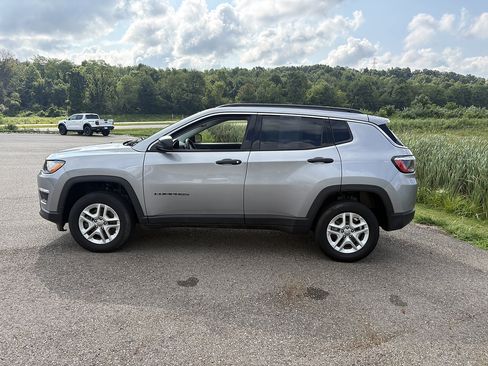 Used 2021 Jeep Compass Sport w/ Cold Weather Group AWD/4WD image 2