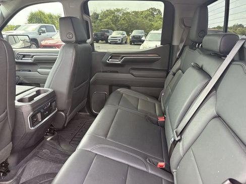 Certified 2024 GMC Sierra 1500 SLT w/ SLT Convenience Package image 32