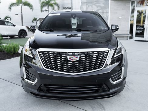 Used 2025 Cadillac XT5 Luxury FWD image 6