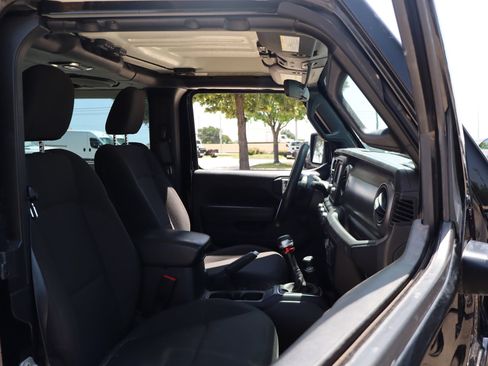Used 2021 Jeep Wrangler Sport AWD/4WD image 27