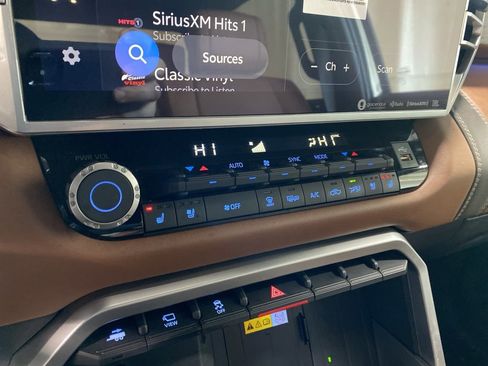 Used 2024 Toyota Tundra 1794 Edition image 28