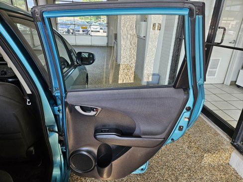 Used 2013 Honda Fit image 17