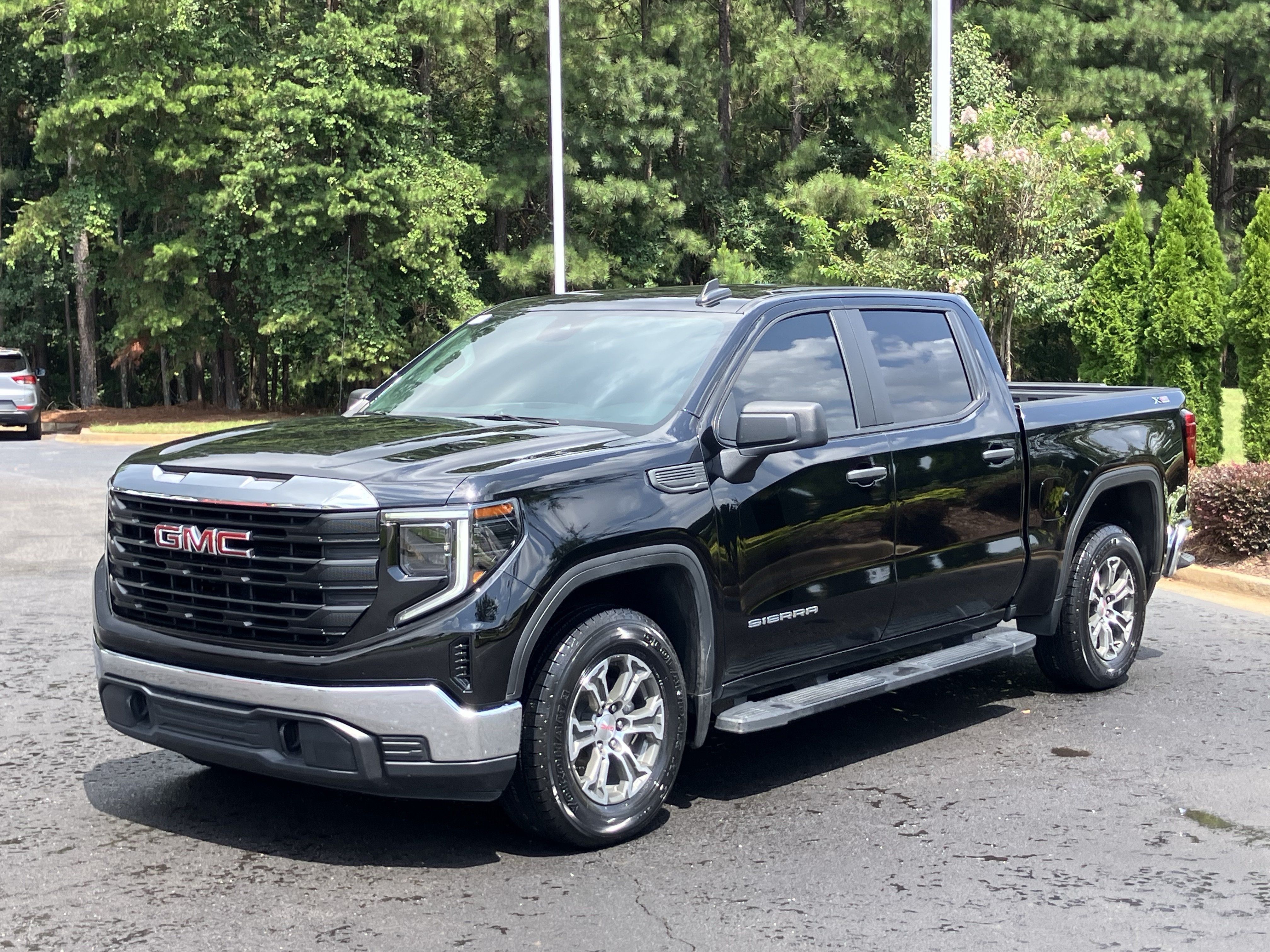 Used 2024 GMC Sierra 1500 Pro w/ Pro Value Package AWD/4WD image 6