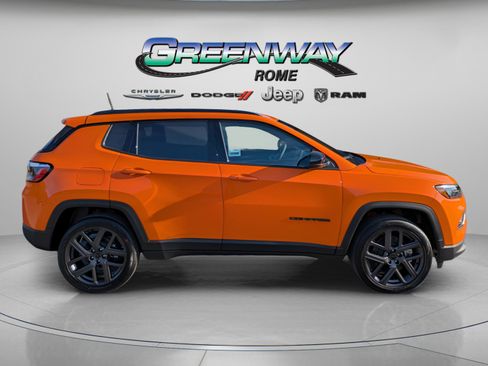 New 2026 Jeep Compass Latitude w/ Sun and Sound Group AWD/4WD image 8