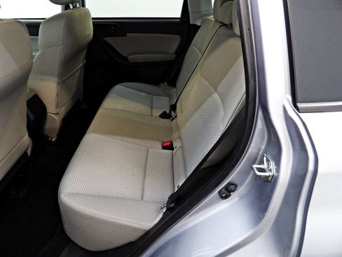 Used 2016 Subaru Forester 2.5i Premium w/ Popular Package #2 AWD/4WD image 10
