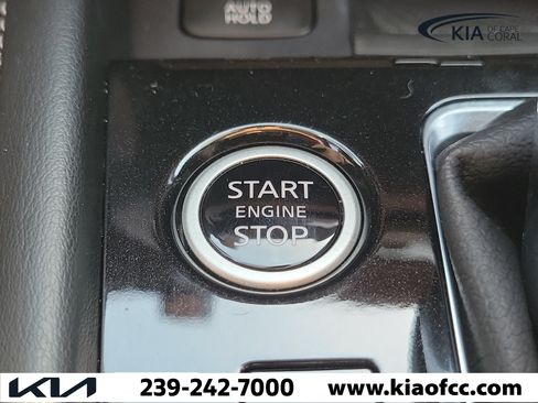 Used 2024 Nissan Kicks SR w/ SR Premium Package FWD image 30