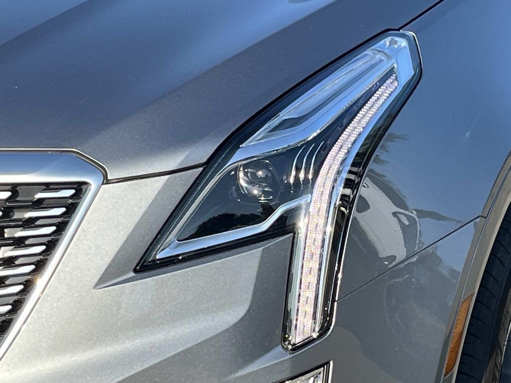 Certified 2023 Cadillac XT5 Premium Luxury w/ Technology Package FWD image 10