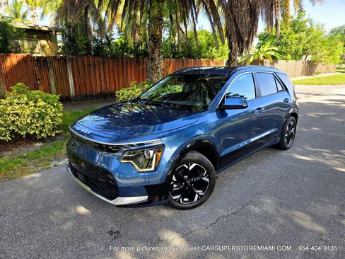 Used 2023 Kia Niro Wind FWD image 11