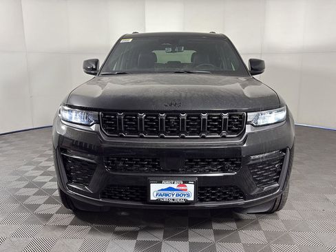 New 2026 Jeep Grand Cherokee Limited AWD/4WD image 3