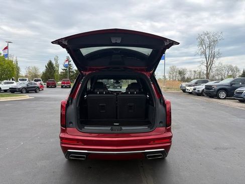 Certified 2023 Cadillac XT6 Premium Luxury w/ Technology Package AWD/4WD image 18