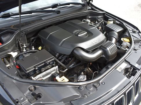 Used 2014 Jeep Grand Cherokee Limited AWD/4WD image 31