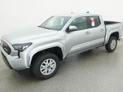New 2025 Toyota Tacoma SR5