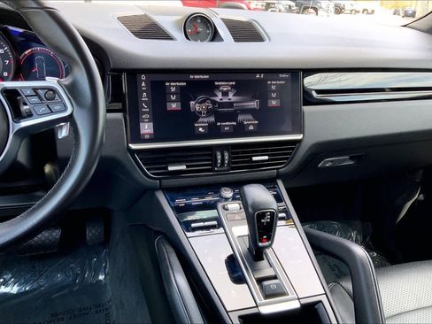 Used 2019 Porsche Cayenne AWD/4WD image 7