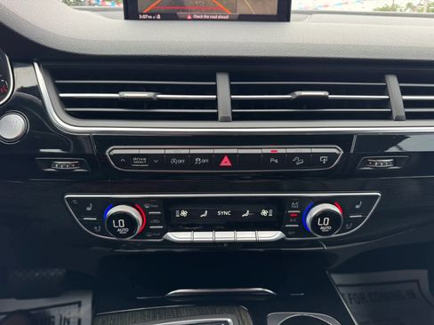 Used 2017 Audi Q7 3.0T Prestige AWD/4WD image 34