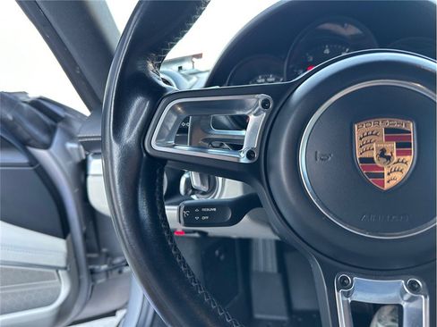 Used 2017 Porsche 718 Cayman RWD image 27