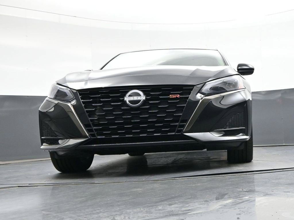 Certified 2025 Nissan Altima 2.5 SR AWD/4WD image 42