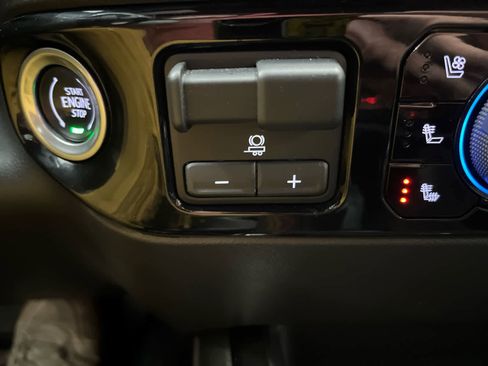 Used 2022 Chevrolet Silverado 1500 ZR2 image 31