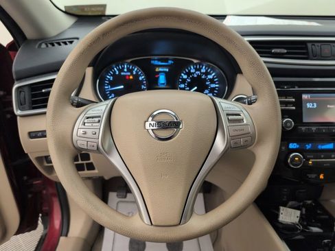 Used 2014 Nissan Rogue SV image 35