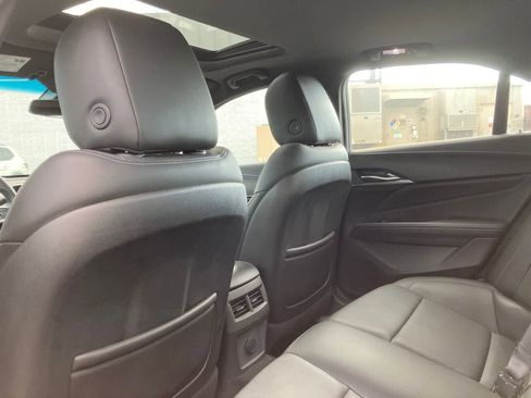 Used 2023 Cadillac CT4 Premium Luxury image 5