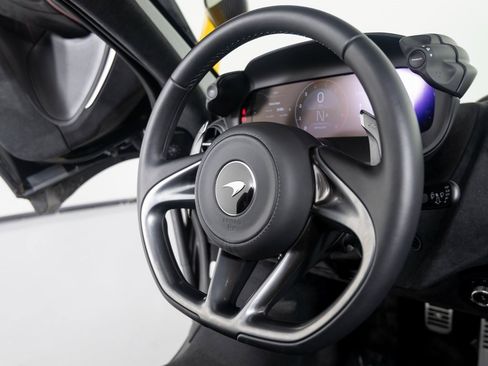 New 2024 McLaren 750S Spider image 30